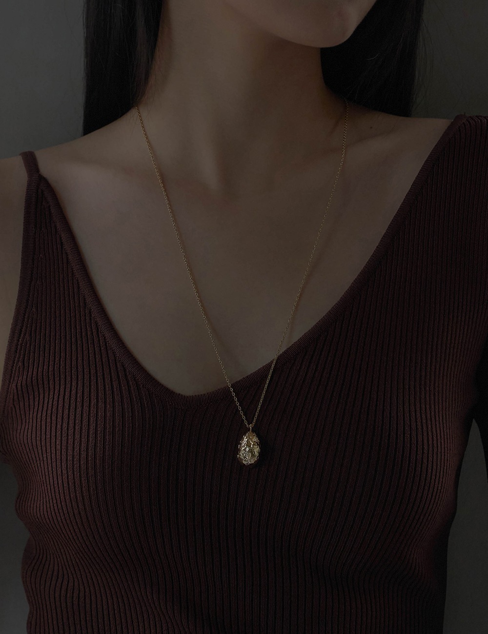 Molten lava necklace